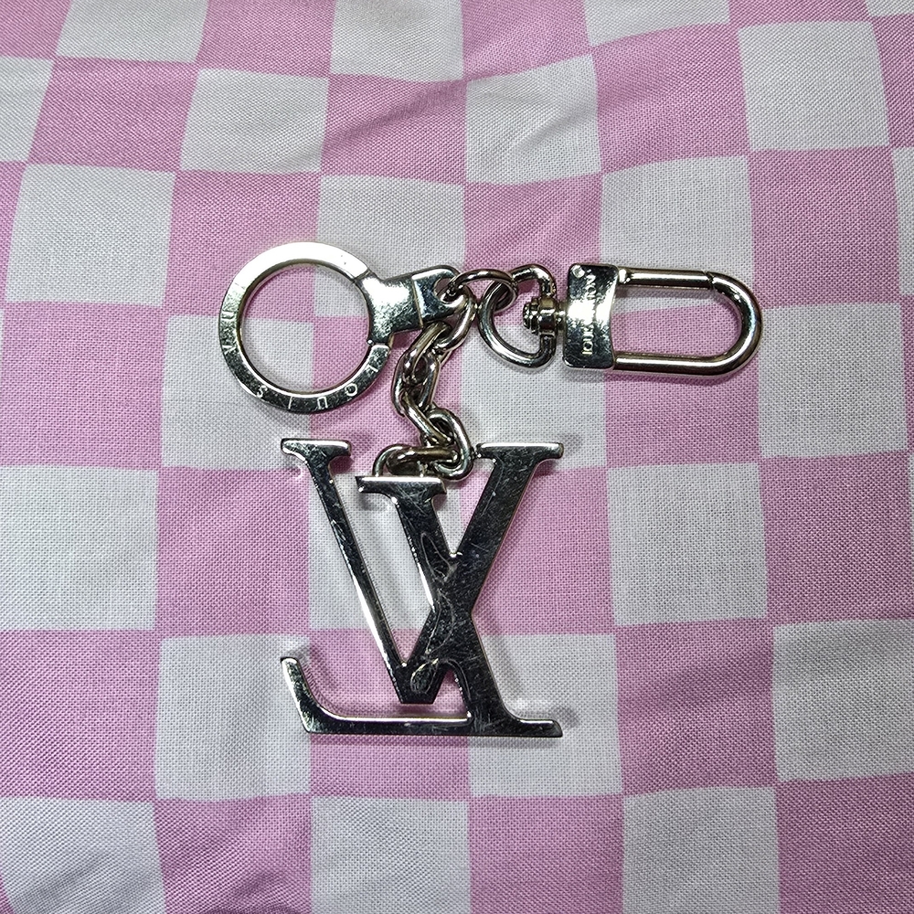 Louis Vuitton LV Capucines Bag Charm and Key Holder- EUC - Picture 3 of 4